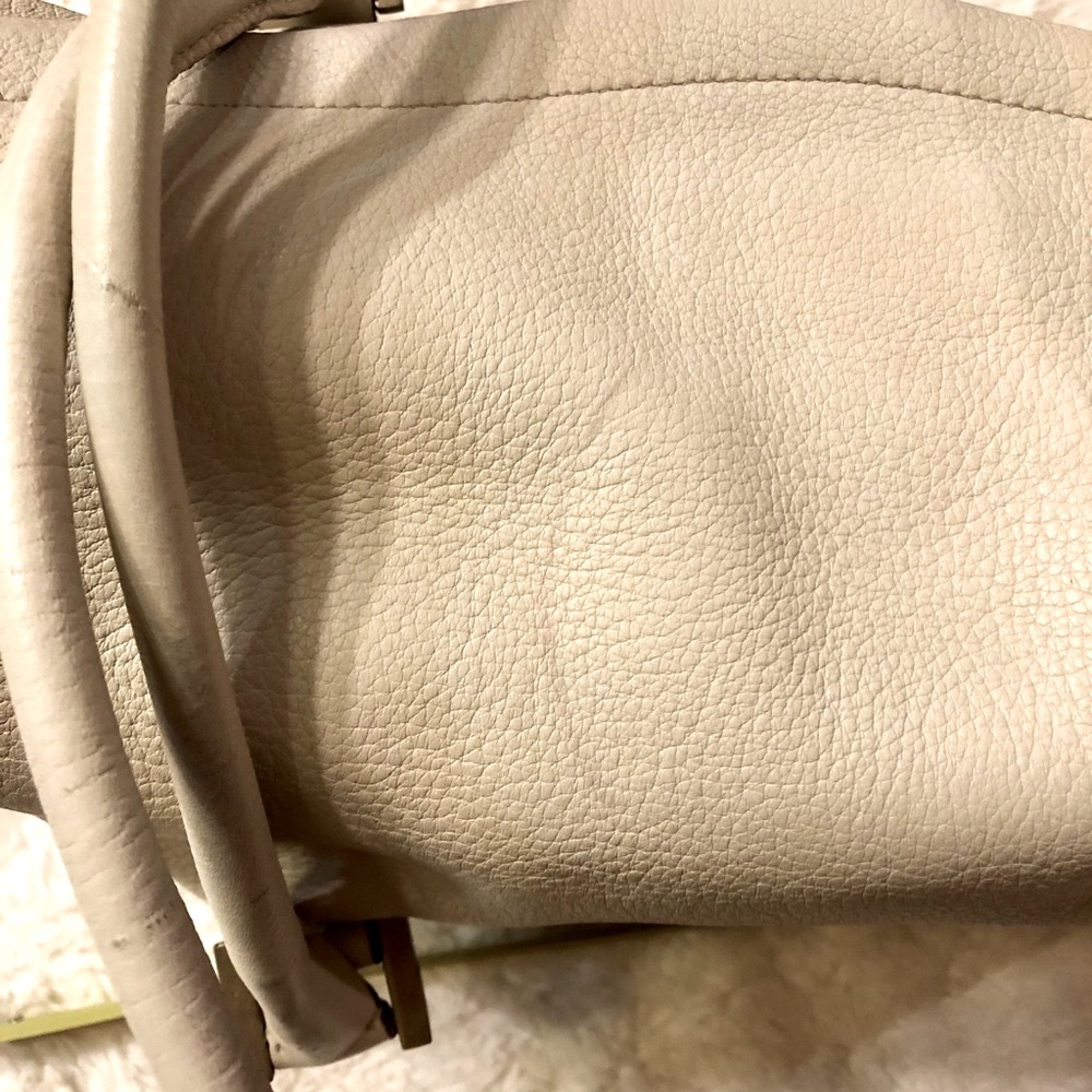 ✨S O L D✨ Ellen Tracy leather handbag - Picture 6 of 11